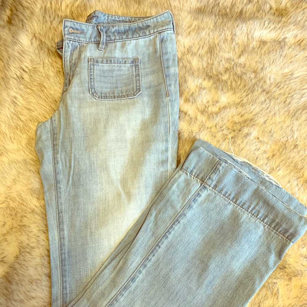 Size 26/2 Modern Fit Loft Jeans ( Wide Legged)